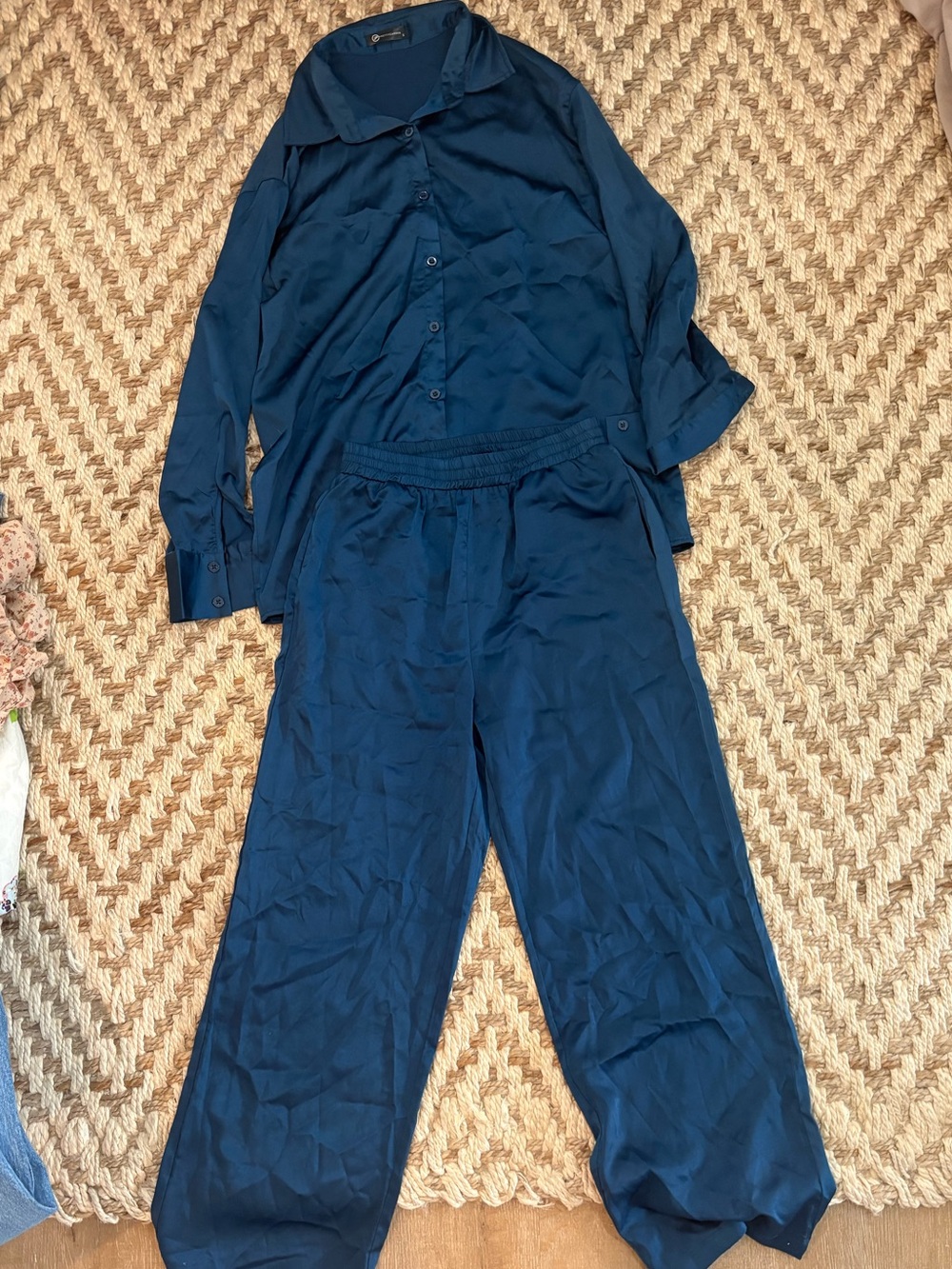 Womens Navy Blue Silk Pajama Set - Long sleeve and pants